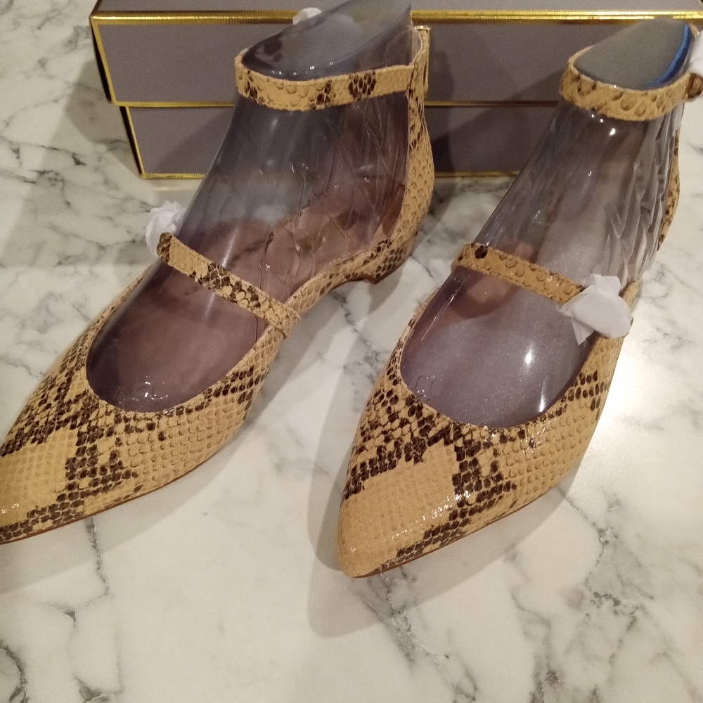 Louise et Cie, Size 8, Natural Marseille Snake.